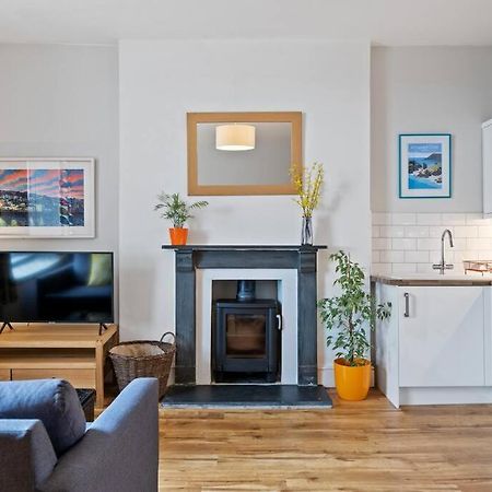 Pendennis - Bright Victorian Flat, Sea Views & Close To Beach Falmouth Luaran gambar