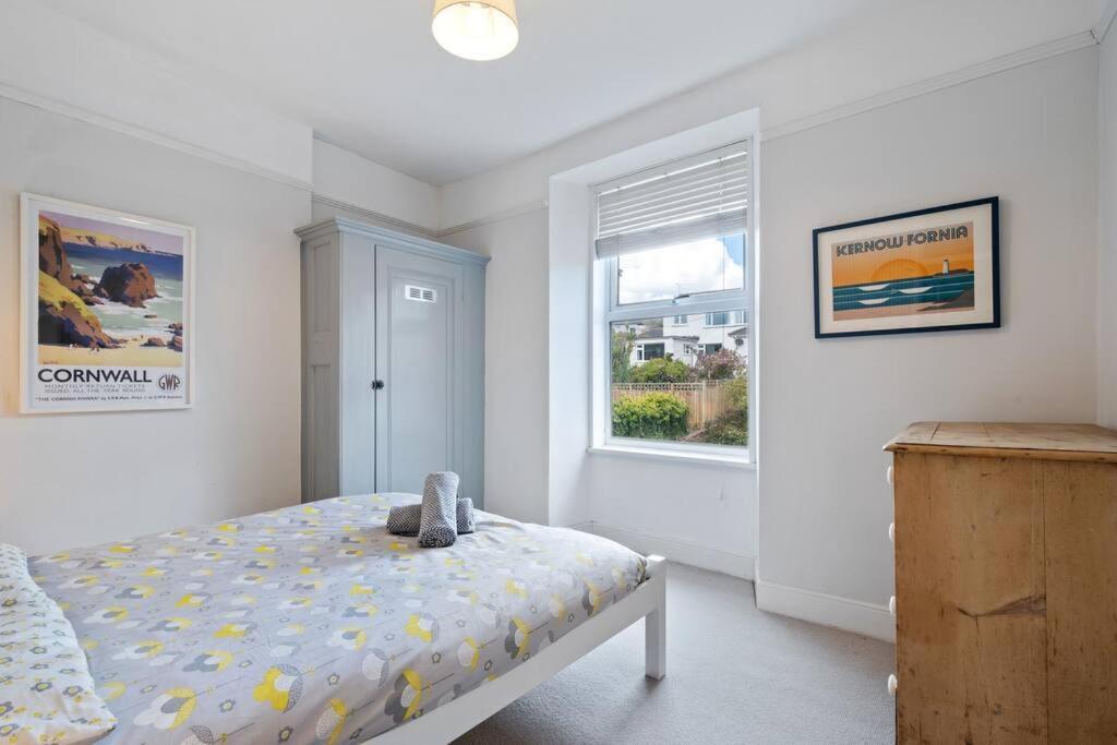 Pendennis - Bright Victorian Flat, Sea Views & Close To Beach Falmouth Luaran gambar